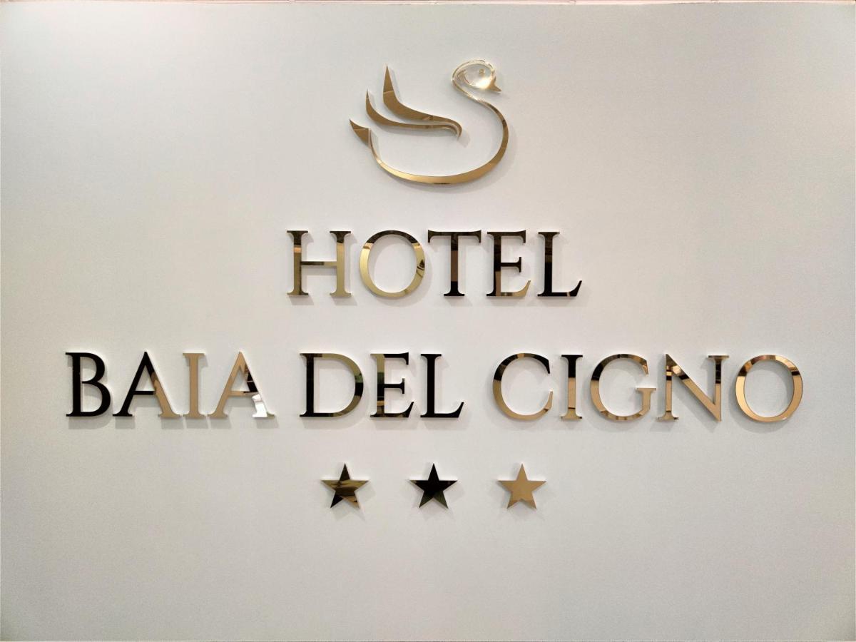 Hotel Baia Del Cigno Torre San Giovanni Exterior foto