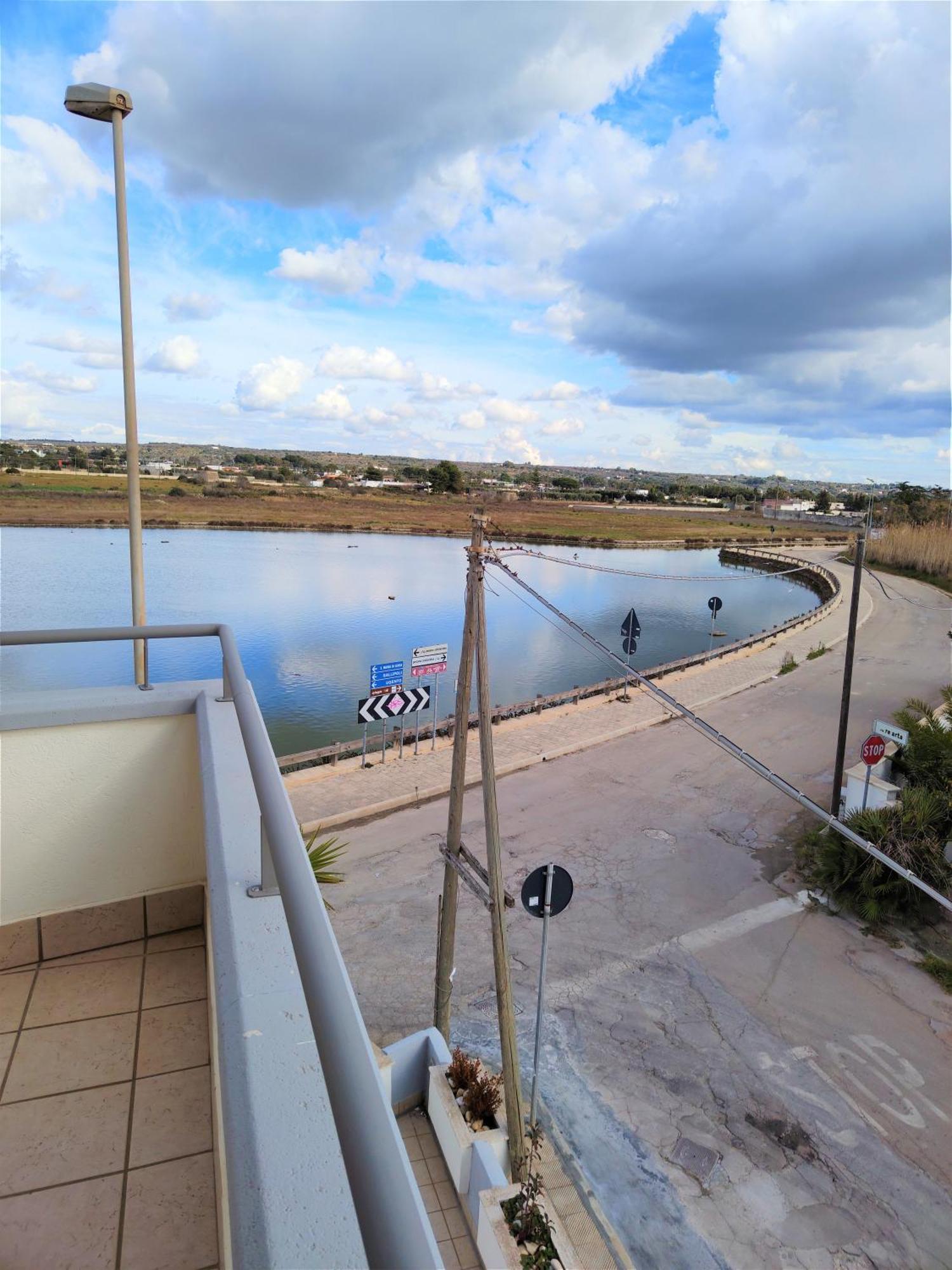 Hotel Baia Del Cigno Torre San Giovanni Exterior foto